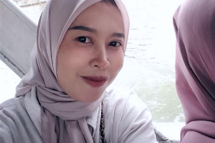 Sofia, 32 — Escort in Kedungreja, Indonesia