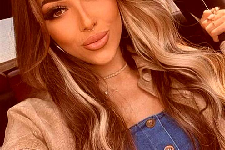 Sofia, 33, a dark blonde brown-eyed asian companion based in Siemysl. Offering 69, OWO, Duos. Available for incall and outcall, overnight bookings available.