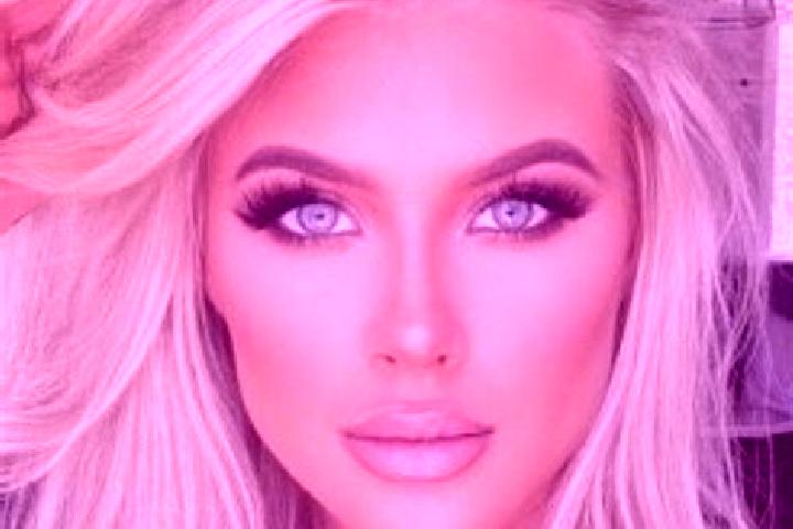 Sofia, 33, a platinum blonde dark-eyed latina companion based in Galicija. Offering CIM, Couples, Striptease, Dinner Date. Available for incall and outcall, ...