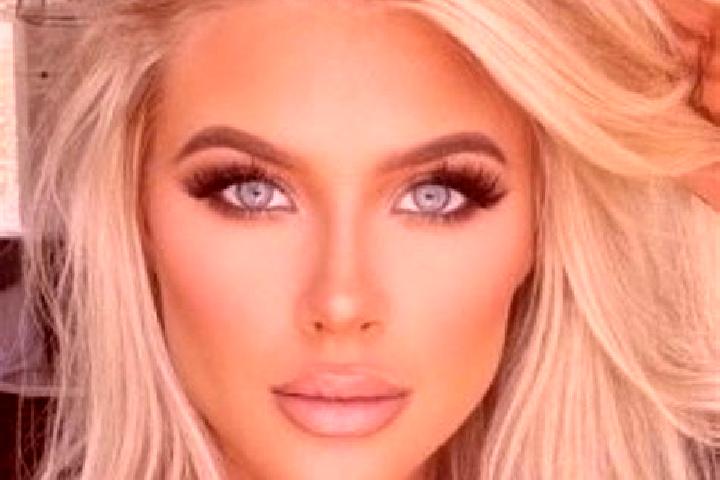 Sofia, 33, a platinum blonde grey-eyed middle eastern companion based in Turega. Offering OWO, Dinner Date, 69, Massage. Available for incall and outcall, ov...