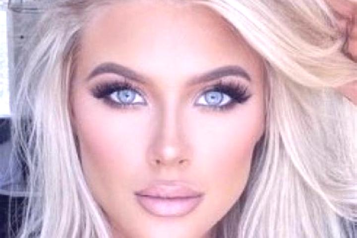 Sofia, 33, a platinum blonde hazel-eyed mixed companion based in Schiebroek. Offering BDSM, Girlfriend Experience, GFE. Available for incall and outcall, ove...