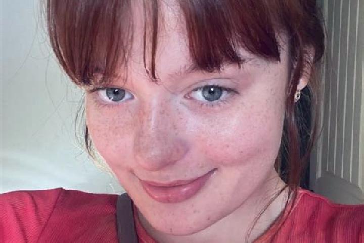 Sofia, 33, a red blue-eyed mediterranean companion based in Durlangen. Offering GFE, BDSM, Massage, OWO, Couples. Available for incall and outcall, day and e...