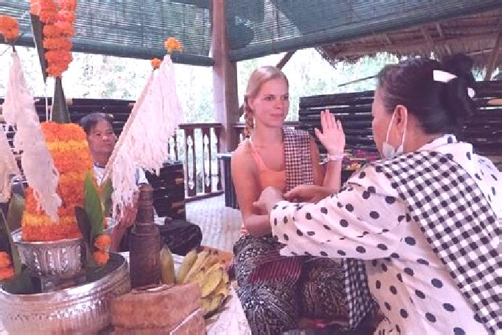 Sofia, 33 — Escort in Ban Nasang, Laos