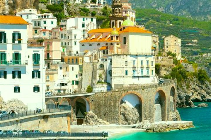 Sofia, 33 — Escort in Magomadas, Italy