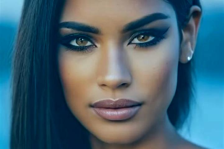 Sofia, 34, a black green-eyed latina companion based in Eiras. Offering Deep French Kissing, Erotic Massage, Roleplay. Available for incall and outcall, day ...
