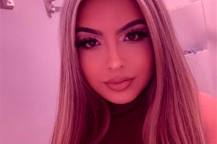 Sofia, 34, a blonde grey-eyed latina companion based in Archettes. Offering CIM, Prostate Massage, Striptease. Available for incall and outcall, day and even...