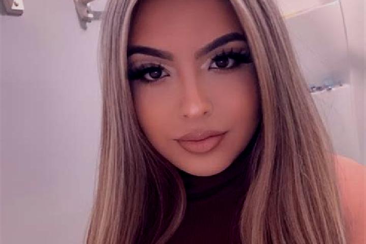 Sofia, 34, a blonde grey-eyed latina companion based in Barranca Prieta. Offering Erotic Massage, Massage, Girlfriend Experience. Available for incall and ou...