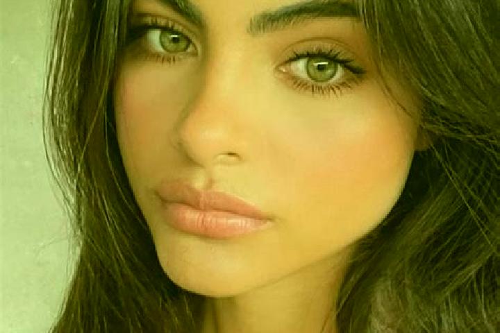Sofia, 34, a brunette dark-eyed middle eastern companion based in Altstrimmig. Offering Domination, Prostate Massage, Roleplay, Party Girl. Available for inc...
