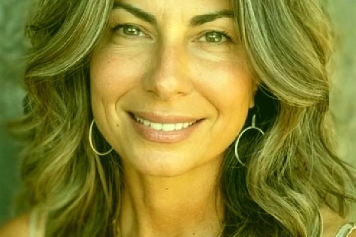 Sofia, 34, a brunette grey-eyed indian companion based in Cologna-Caraverio. Offering GFE, Prostate Massage, Duos, 69. Available for incall and outcall, day ...