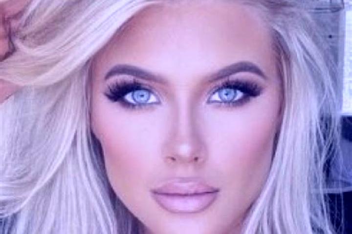 Sofia, 34, a platinum blonde hazel-eyed middle eastern companion based in Roihuvuori. Offering Girlfriend Experience, BDSM, Duos, Massage. Available for inca...
