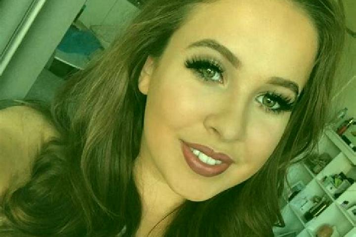 Sofia, 35, a auburn amber-eyed european companion based in Nilandhoo. Offering Dinner Date, Domination, Massage, 69. Available for incall and outcall, overni...