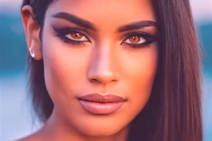 Sofia, 35, a auburn amber-eyed latina companion based in Kislovodsk. Offering Tantra, CIM, OWO. Available for incall and outcall, overnight bookings available.