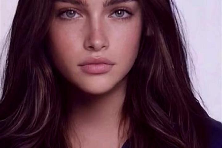 Sofia, 35, a brunette dark-eyed caucasian companion based in Coomera. Offering Overnight, Deep French Kissing, Duos. Available for incall and outcall, day an...