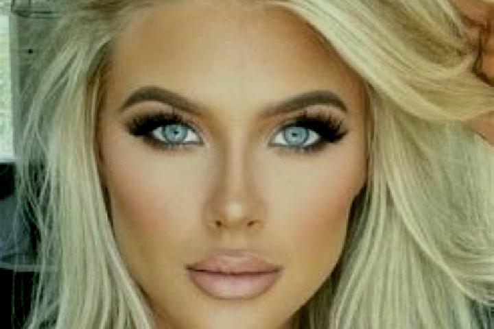 Sofia, 35, a platinum blonde amber-eyed ebony companion based in Waterways. Offering GFE, Duos, OWO, Tantra. Available for incall and outcall, day and evenin...