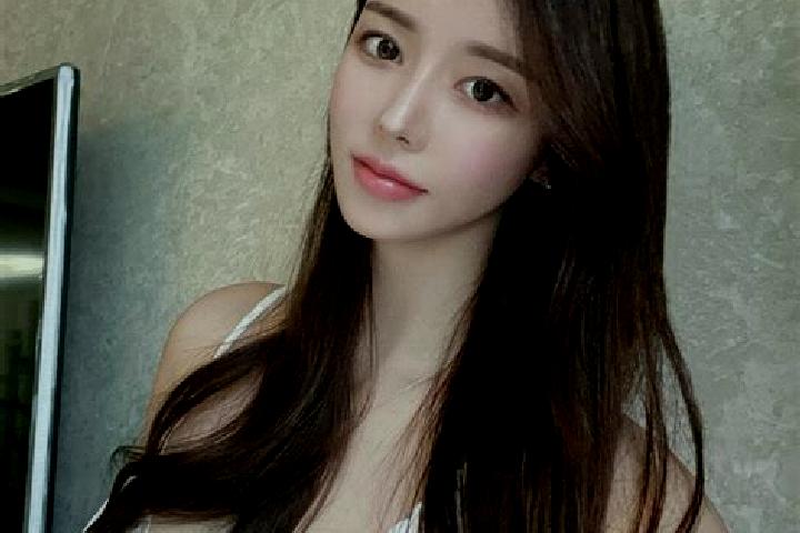 Sofia, 35 — Escort in Tielou, China
