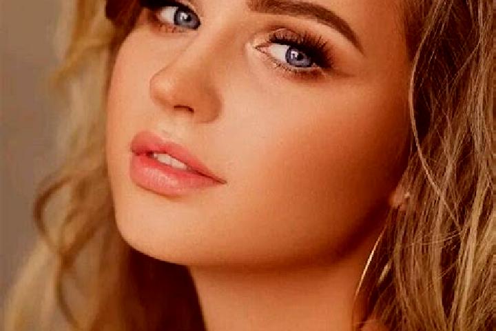 Sofia, 36, a dark blonde blue-eyed mediterranean companion based in Anapoima. Offering Prostate Massage, 69, Deep French Kissing, Girlfriend Experience, Domi...