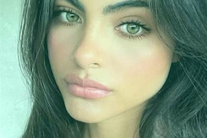 Sofia, 36, a red dark-eyed middle eastern companion based in Kinalansan. Offering Deep French Kissing, BDSM, Prostate Massage, Fetish. Available for incall a...