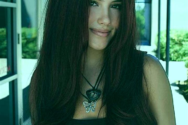 Sofia, 37, a auburn dark-eyed mixed companion based in Cuyucuenda. Offering Striptease, Fetish, OWO. Available for incall and outcall, overnight bookings ava...
