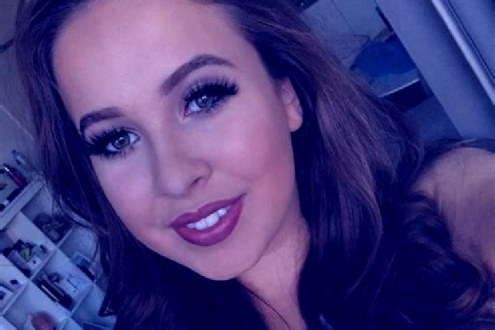 Sofia, 37, a dark blonde amber-eyed caucasian companion based in Doria. Offering Girlfriend Experience, Domination, Striptease. Available for incall and outc...