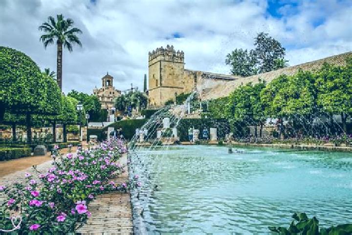 Sofia, 37 — Escort in Alcazar de San Juan, Spain