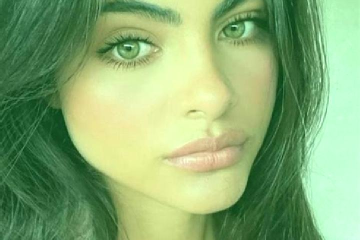 Sofia, 38, a brunette dark-eyed middle eastern companion based in Valeggio. Offering Tantra, Dinner Date, 69, Duos. Available for incall and outcall, overnig...