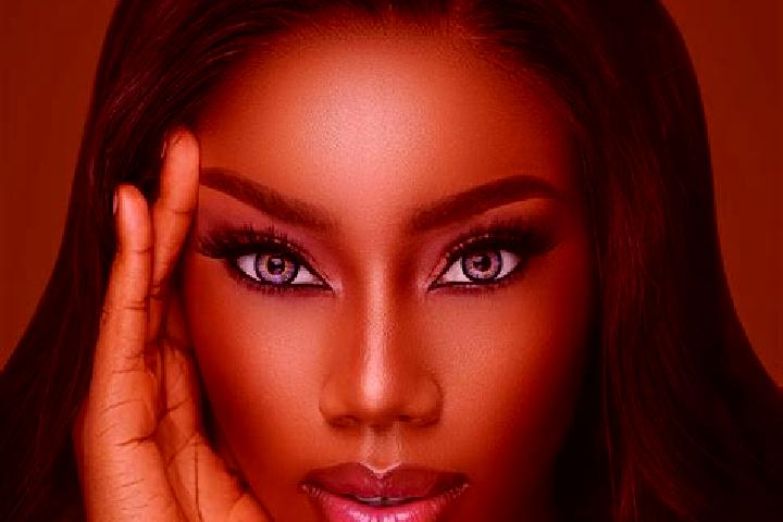 Sofia, 38, a chestnut blue-eyed ebony companion based in Metabetchouan. Offering Duos, A-Level, GFE. Available for incall and outcall, day and evening dates.