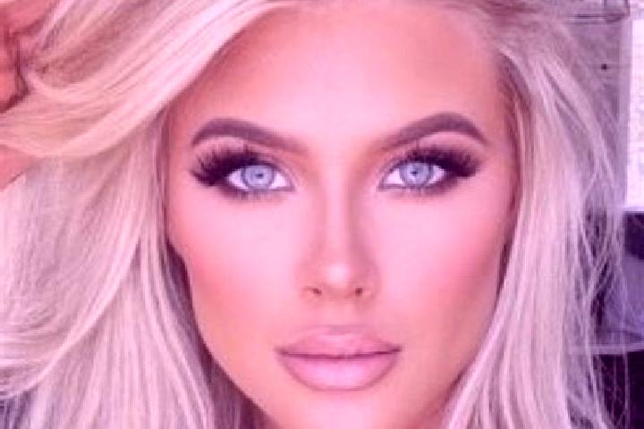 Sofia, 39, a platinum blonde hazel-eyed latina companion based in Boscoreale. Offering Striptease, Domination, Prostate Massage. Available for incall and out...
