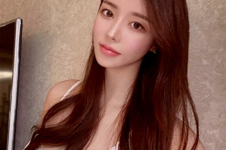 Sofia, 39 — Escort in Ke erlun, China