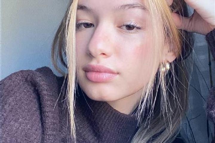 Sophia, 20, a blonde brown-eyed asian companion based in Askyaran. Offering Girlfriend Experience, Couples, Massage, Roleplay. Available for incall and outca...