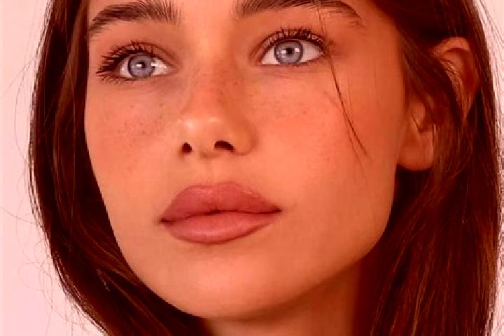 Sophia, 20, a brunette amber-eyed mixed companion based in Kongolila. Offering Roleplay, Duos, CIM. Available for incall and outcall, day and evening dates.