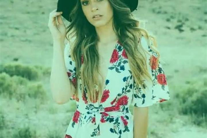 Sophia, 20 — Escort in El Paso, Spain