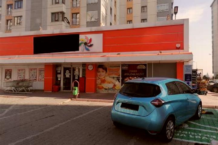Sophia, 20 — Escort in Melikgazi, Turkey