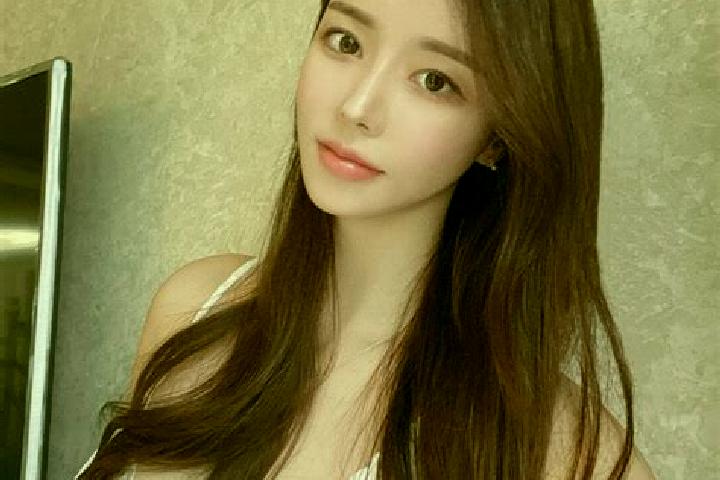 Sophia, 20 — Escort in Nandian, China