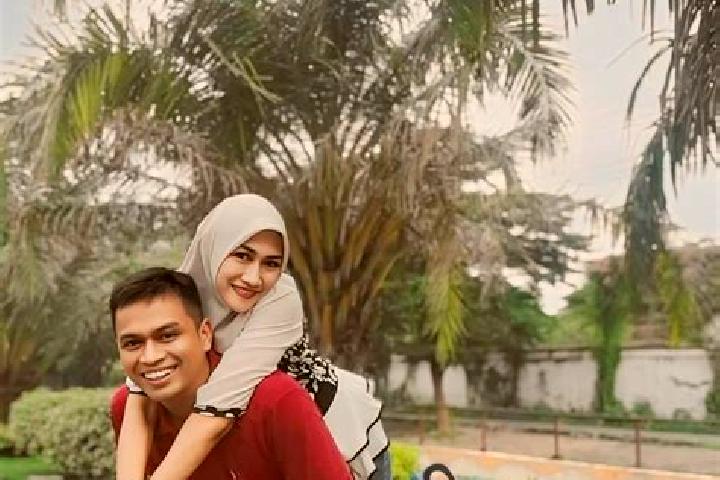 Sophia, 20 — Escort in Sluke, Indonesia
