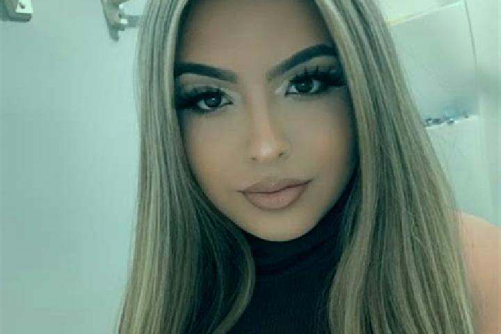 Sophia, 21, a blonde dark-eyed latina companion based in Gungahlin. Offering BDSM, Couples. Available for incall and outcall, day and evening dates.