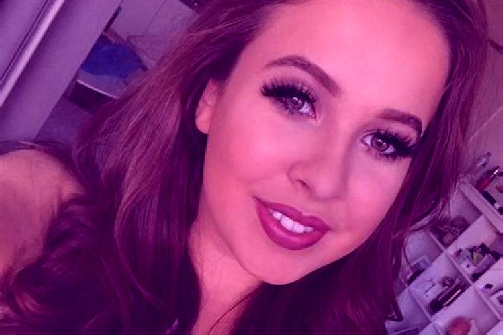 Sophia, 21, a brunette amber-eyed european companion based in Booue. Offering Fetish, Domination, Striptease, GFE, 69. Available for incall and outcall, over...