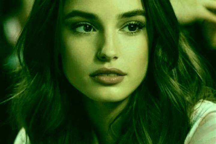 Sophia, 21, a brunette brown-eyed caribbean companion based in Painiitty. Offering Massage, GFE, BDSM. Available for incall and outcall, day and evening dates.