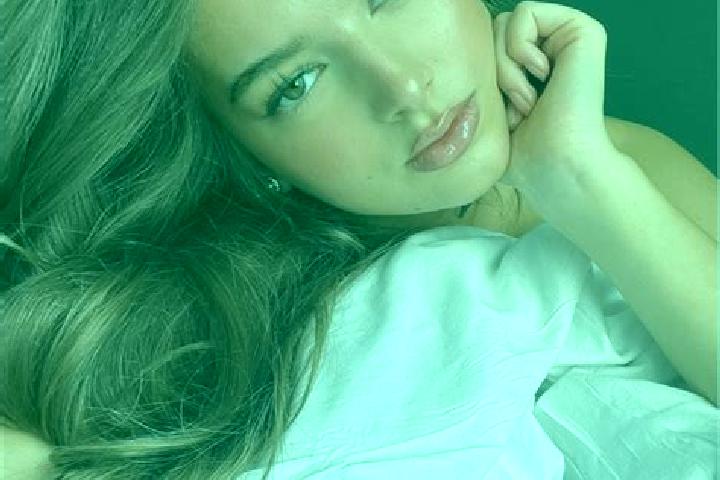 Sophia, 21, a chestnut dark-eyed latina companion based in Umm ar Rizam. Offering Couples, Fetish, Domination. Available for incall and outcall, overnight bo...