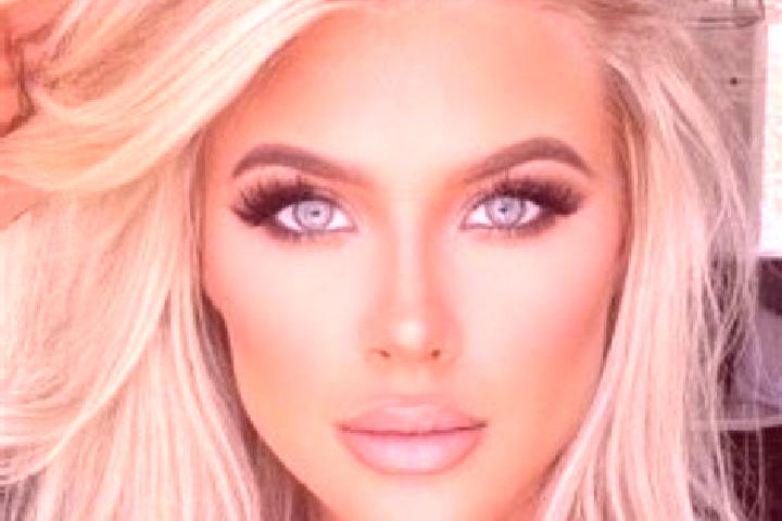 Sophia, 21, a platinum blonde hazel-eyed slavic companion based in Aberchirder. Offering Erotic Massage, CIM, BDSM. Available for incall and outcall, overnig...