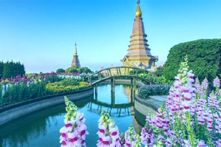 Sophia, 21 — Escort in Bang Saphan Noi, Thailand