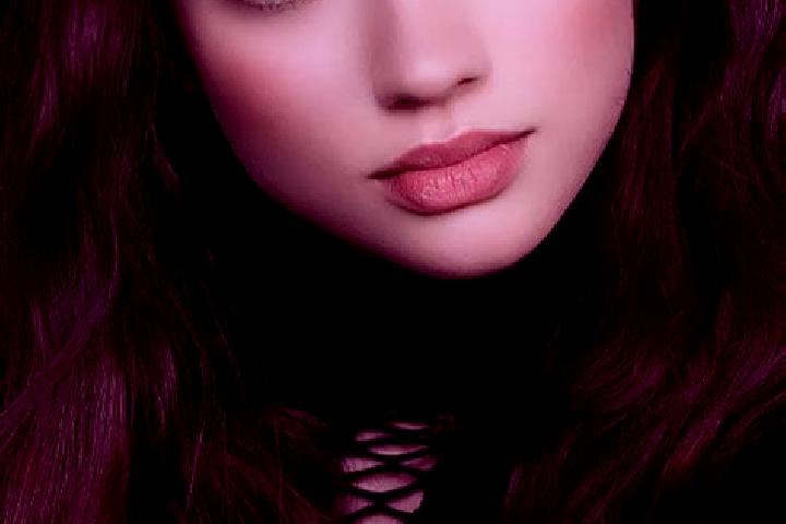 Sophia, 22, a brunette dark-eyed latina companion based in Halle. Offering Travel Companion, Tantra, Dinner Date. Available for incall and outcall, overnight...