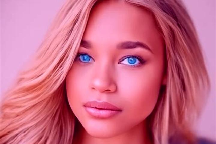 Sophia, 22, a dark blonde blue-eyed latina companion based in Oion / Oyon. Offering Dinner Date, Roleplay, Deep French Kissing, Domination. Available for inc...