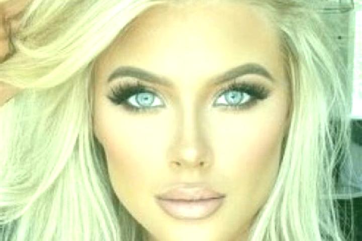 Sophia, 22, a platinum blonde blue-eyed caucasian companion based in Dranoc. Offering Duos, Roleplay, Erotic Massage. Available for incall and outcall, overn...