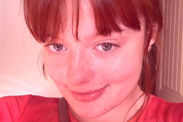 Sophia, 22, a red brown-eyed european companion based in Yigilca. Offering Dinner Date, Girlfriend Experience, Duos, BDSM. Available for incall and outcall, ...