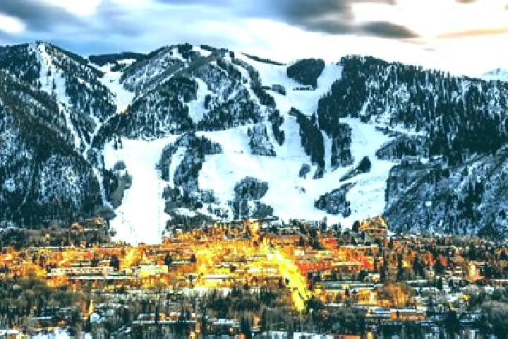 Sophia, 22 — Escort in Aspen, United States