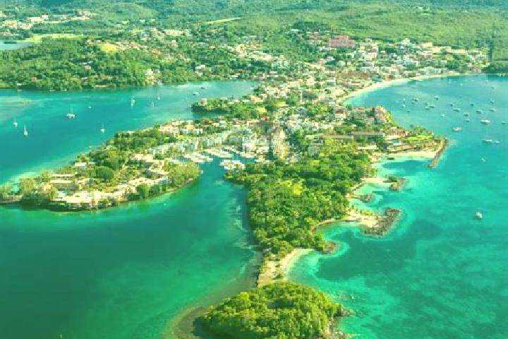 Sophia, 22 — Escort in La Trinite, Martinique