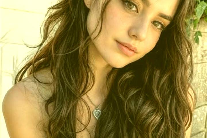 Sophia, 23, a auburn hazel-eyed middle eastern companion based in Kruengraya. Offering Roleplay, CIM, Erotic Massage. Available for incall and outcall, overn...