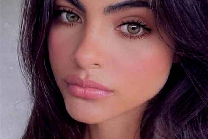Sophia, 23, a black green-eyed middle eastern companion based in Antonio Cardoso. Offering Tantra, Striptease, Travel Companion. Available for incall and out...