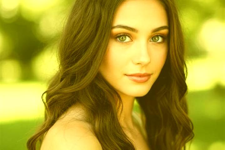 Sophia, 23, a brunette hazel-eyed indian companion based in Boudinar. Offering Tantra, Domination. Available for incall and outcall, day and evening dates.