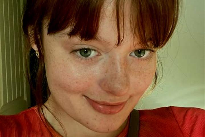 Sophia, 23, a red dark-eyed mixed companion based in Taroomball. Offering Duos, BDSM, Massage, Girlfriend Experience. Available for incall and outcall, day a...